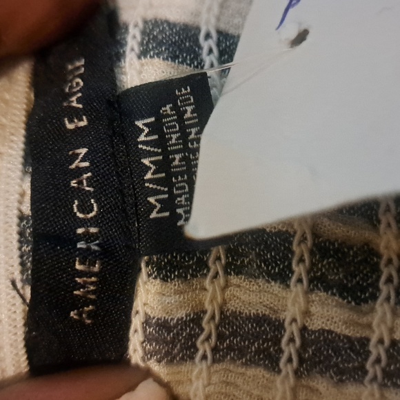 NWT American eagle woman Strip On or off the shoulder strech blouse Size M - Picture 6 of 6